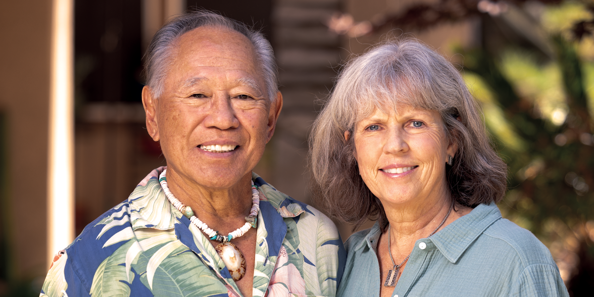 Bruce Kanegai con su esposa, Nancy.
